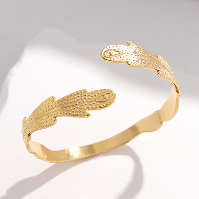 2 Pieces Expressive Stripe Stainless Steel Electroplating Bangles