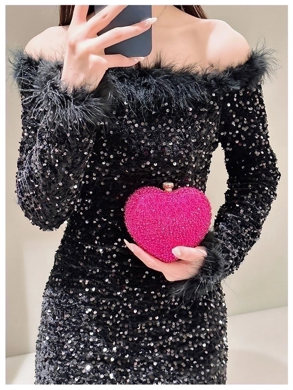 Women's Small Arylic Solid Color Elegant Classic Style Heart-shaped Hook Loop Evening Bag