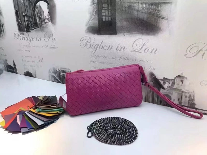Women's Medium Leather Solid Color Vintage Style Classic Style Weave Square Zipper Crossbody Bag