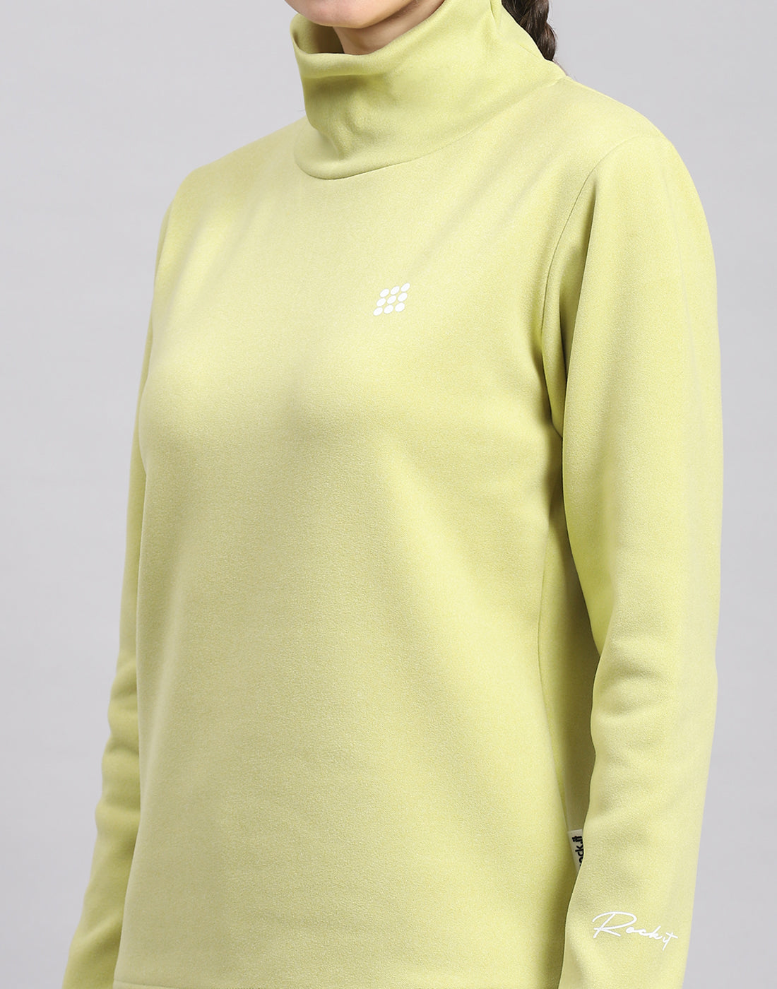 Women Green Solid T Neck Full Sleeve Sweatshirt