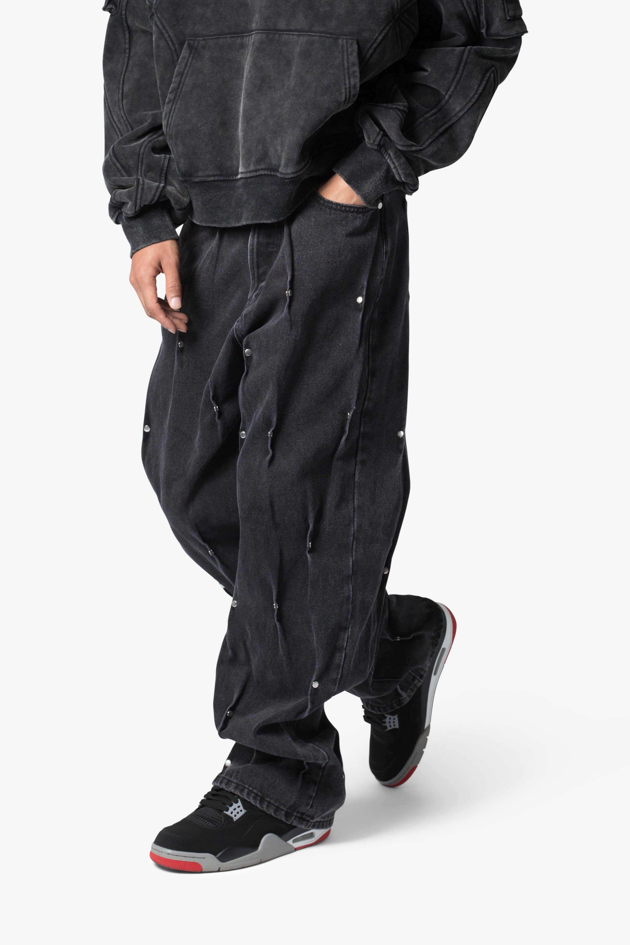 Ultra Baggy Rivet Denim - Black