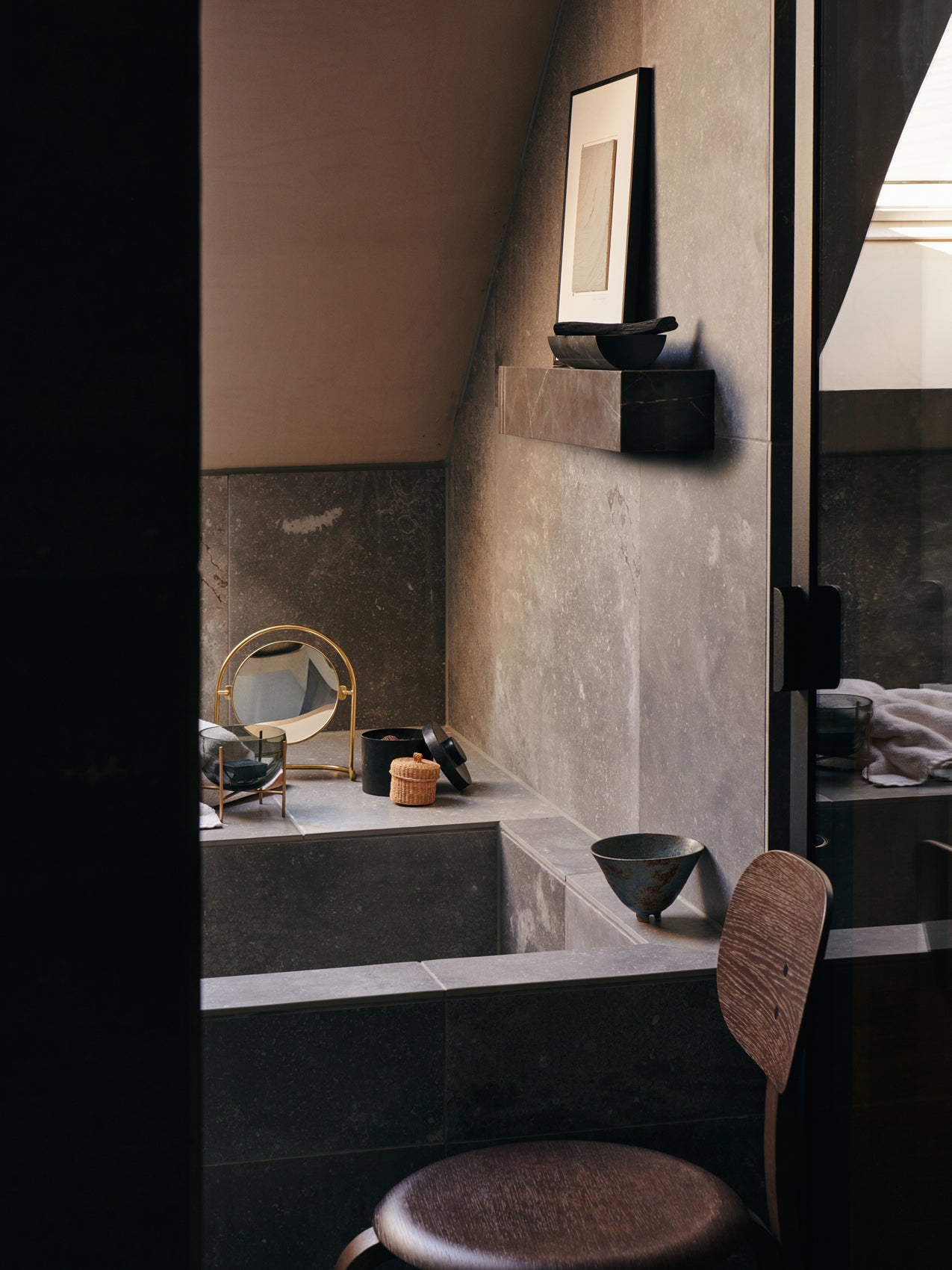 Nimbus Table Mirror