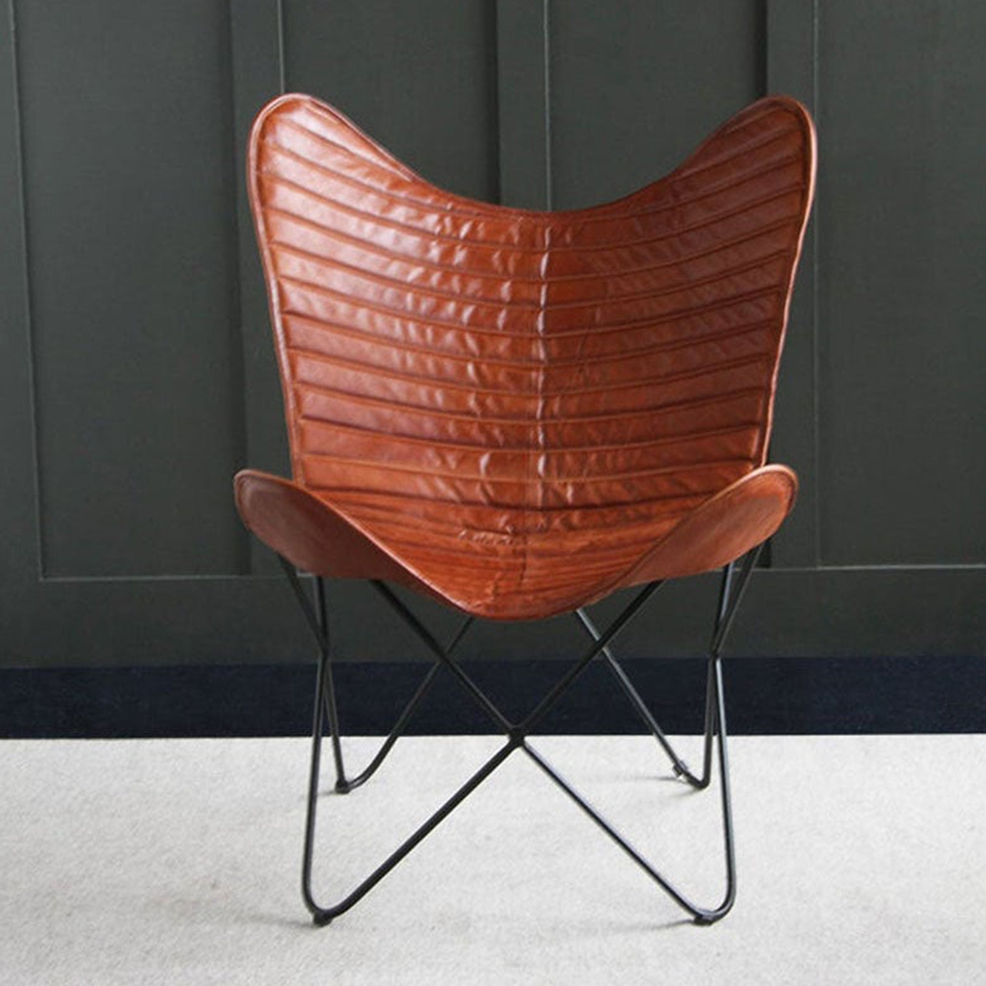 Outline Butterfly Chair