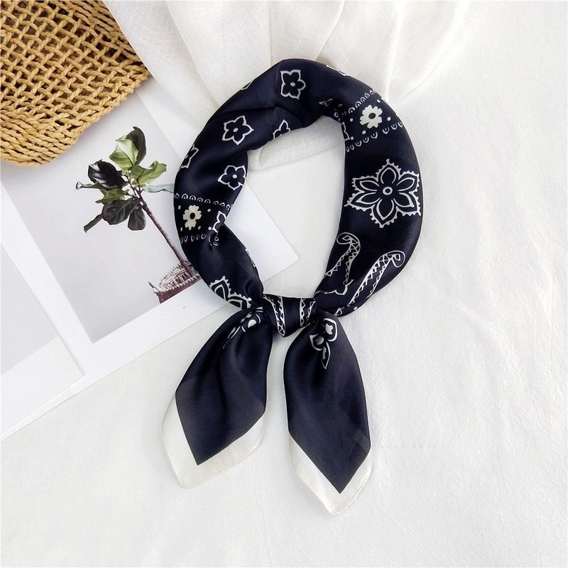 Women's Minimalist Printing Satin Silk Scarf
