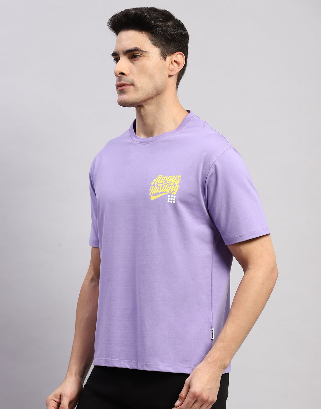 Men Purple Printed Round Neck Half Sleeve T-Shirt