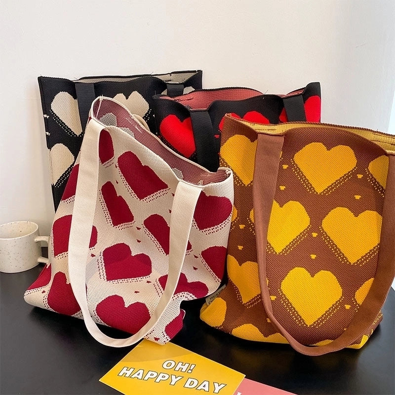 Women's Medium Knit Heart Shape Basic Classic Style Open Shoulder Bag
