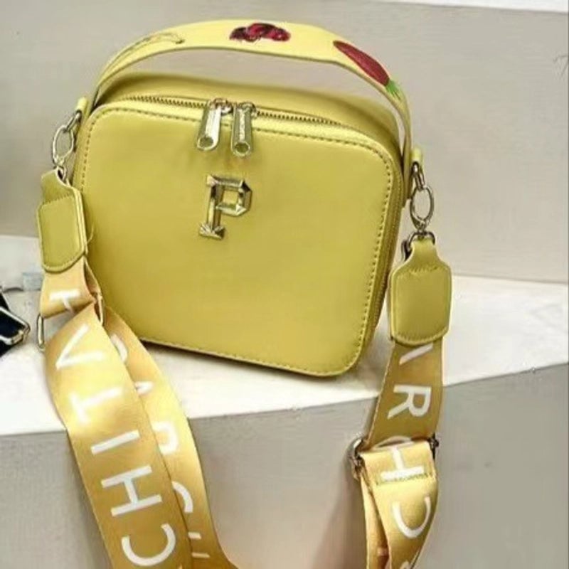Women's Medium Pu Leather Letter Solid Color Classic Style Streetwear Square Zipper Square Bag