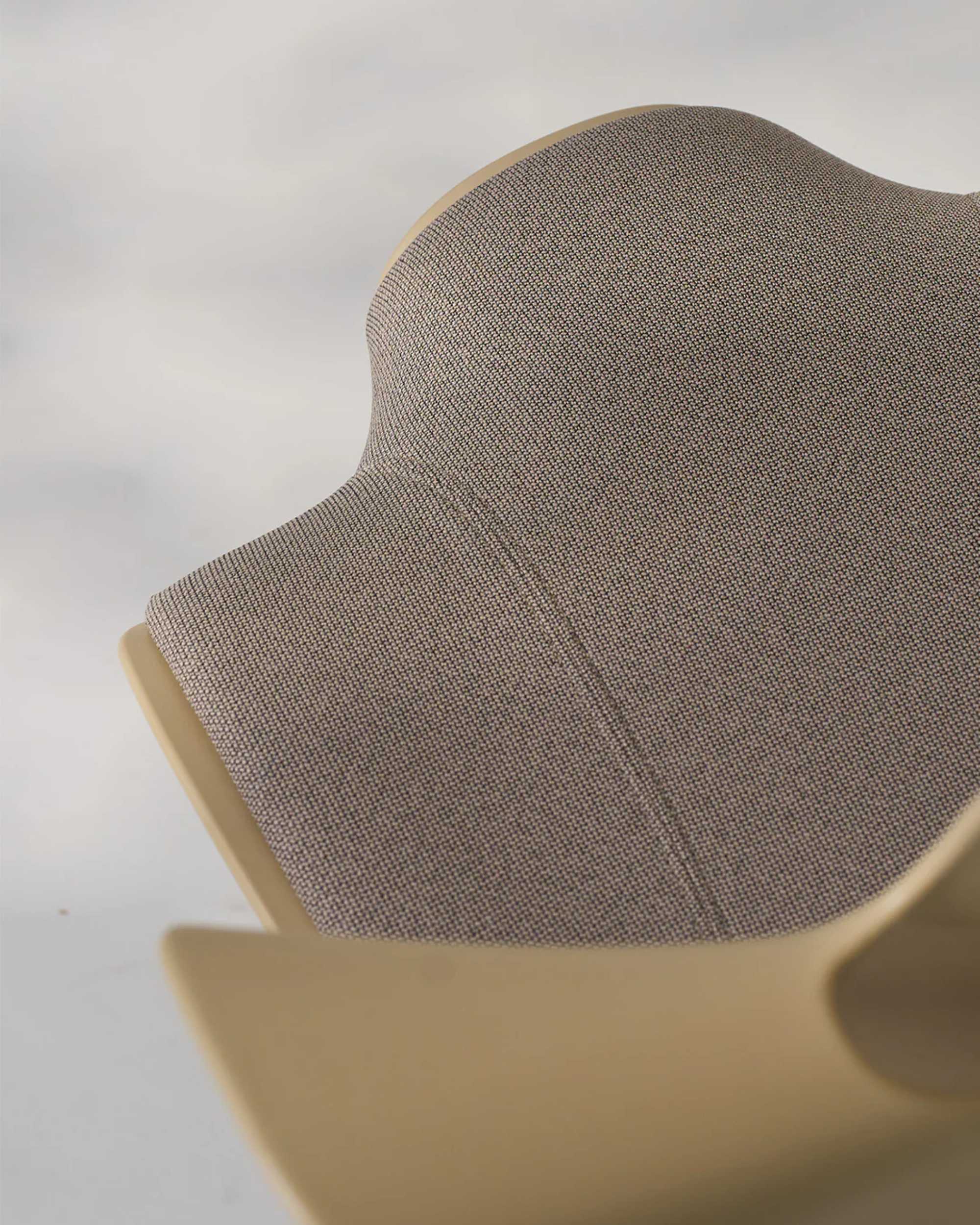 Capisco Puls 8020. Cura Sand