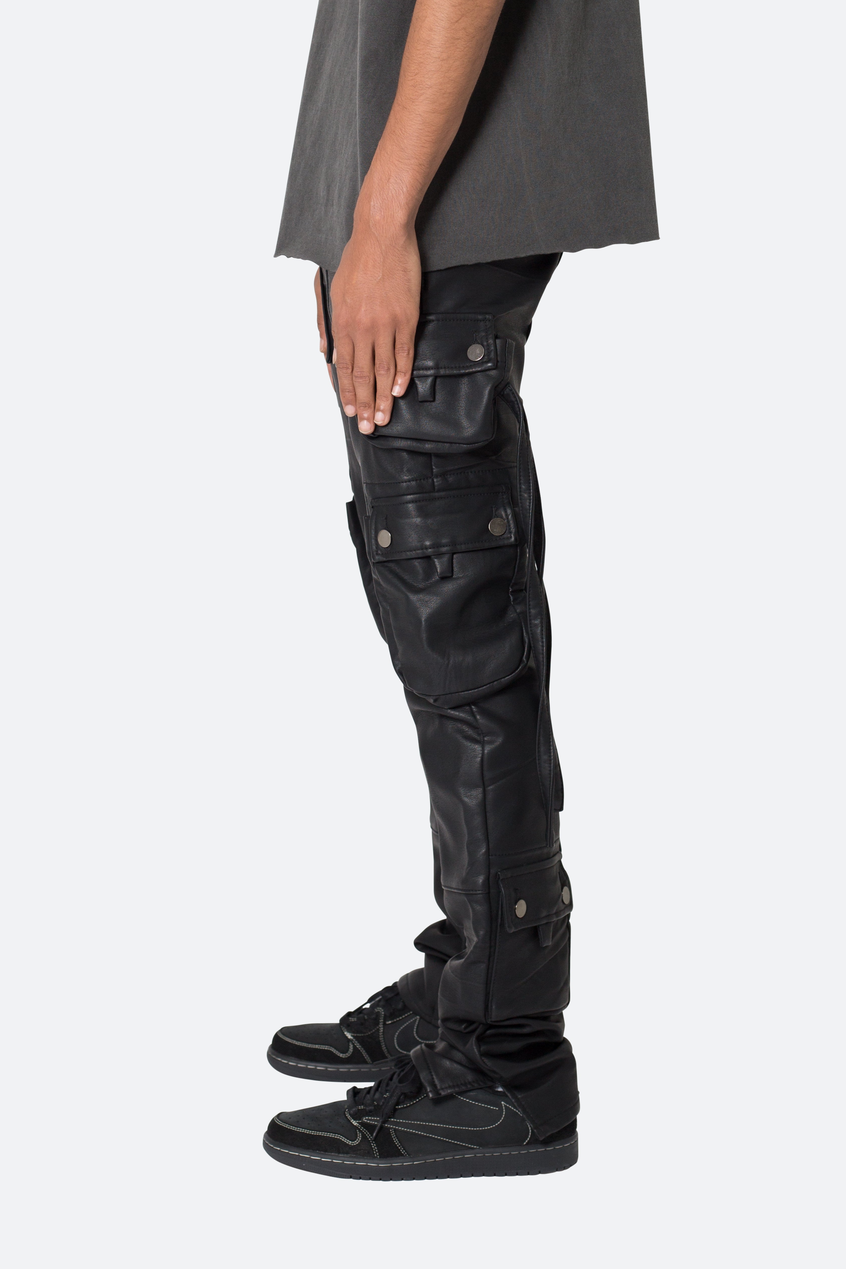 D152 Leather Cargo Pants - Black