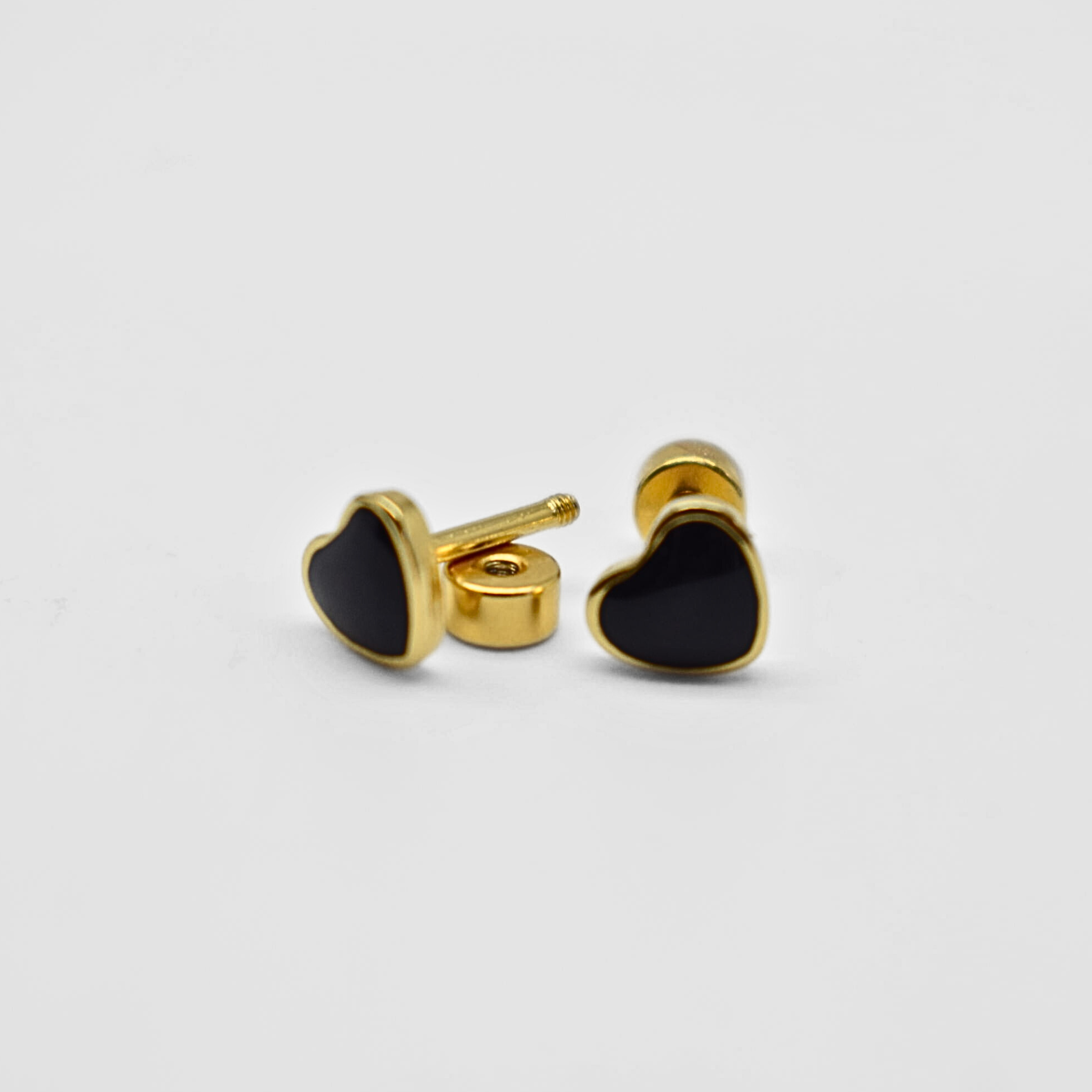 Framed black heart studs - Gold