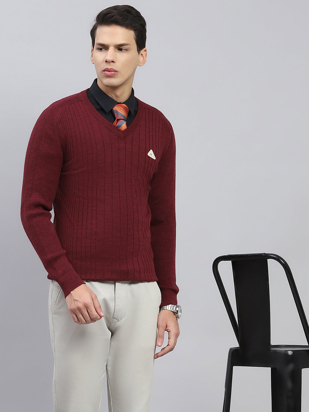 Men Maroon Solid V Neck Full Sleeve Pullover