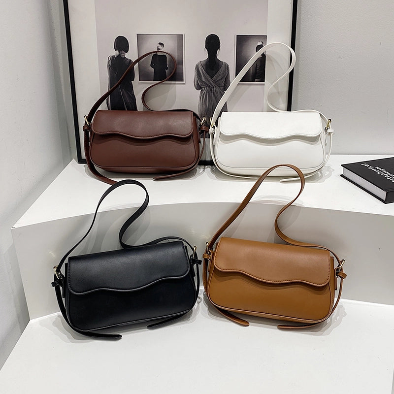 Women's Pu Leather Solid Color Streetwear Square Magnetic Buckle Shoulder Bag