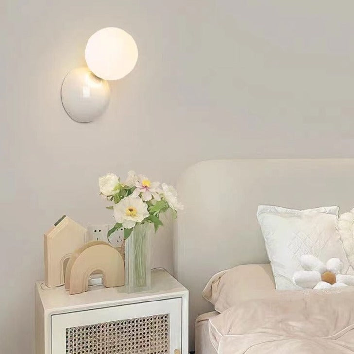 Idalia | Minimalist Wall Lamp