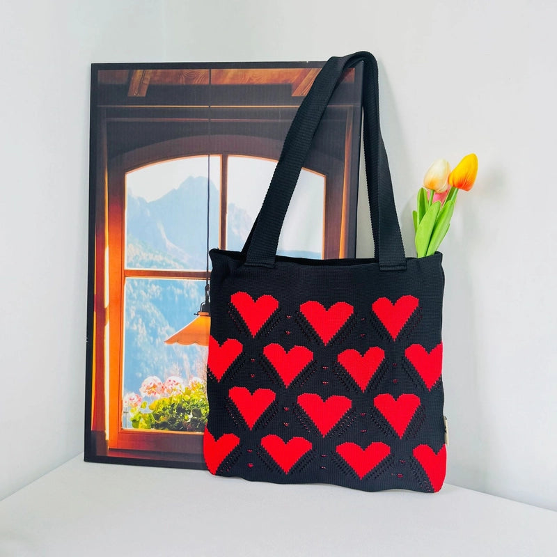 Women's Medium Polyester Heart Shape Streetwear Open Underarm Bag