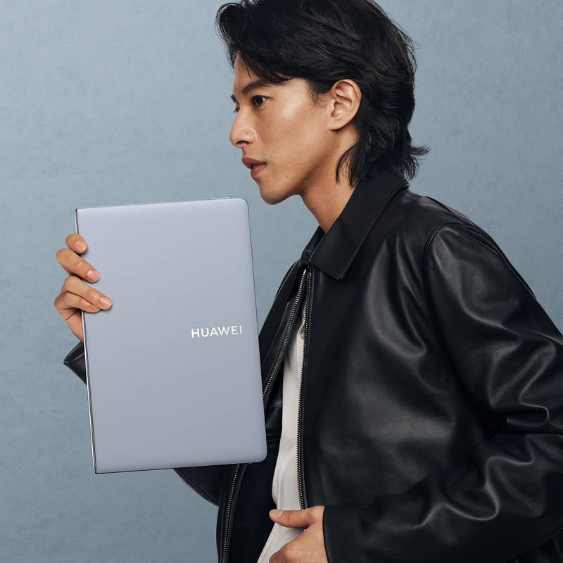 ✨Global Debut! The HUAWEI MateBook Fold — the extraordinary master of folding screen laptops. Limited time special offer: the first 1,000 buyers enjoy a 90% discount!