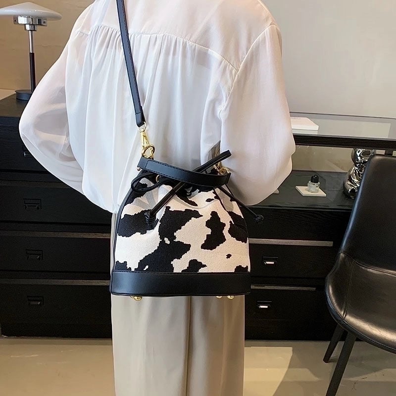 Women's Small All Seasons Pu Leather Vintage Style Handbag