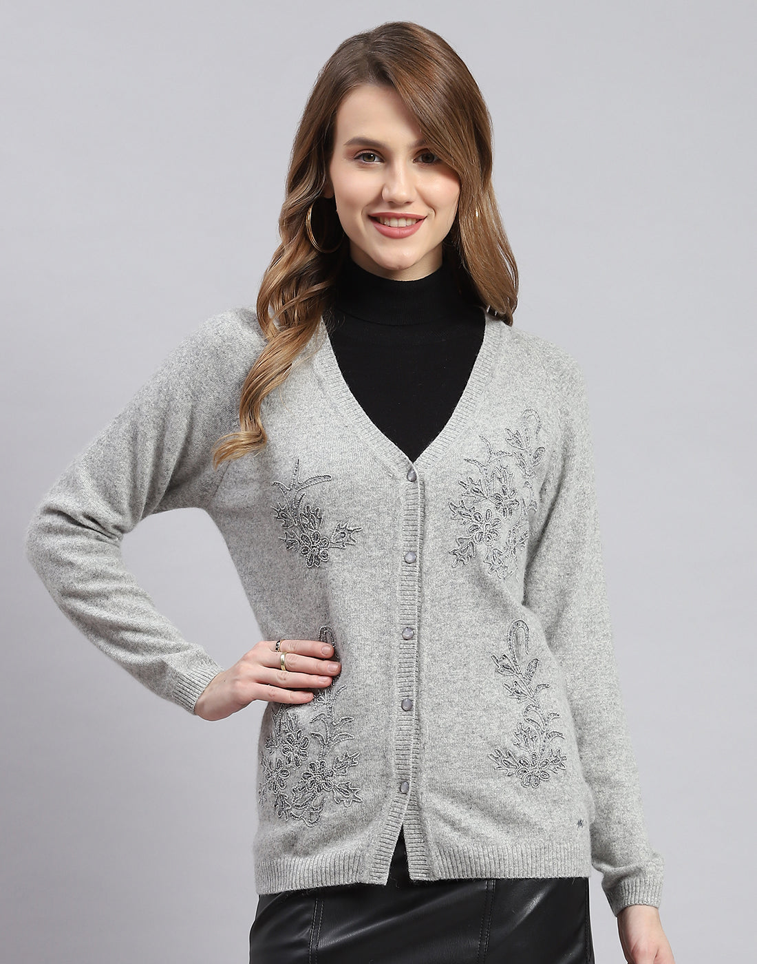 Women Grey Solid V Neck Full Sleeve Cardigans