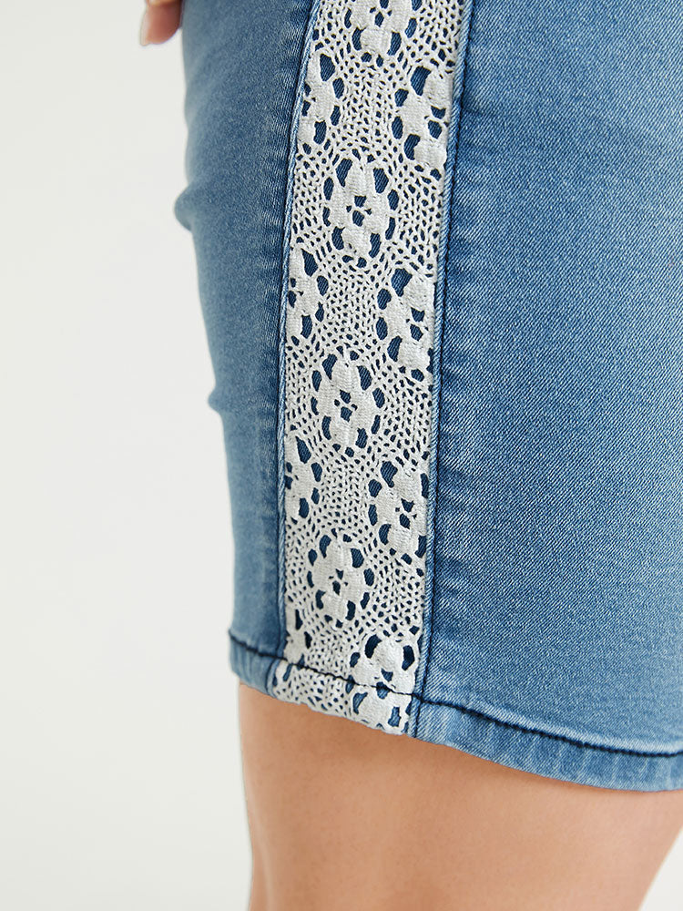 Very Stretchy High Rise Light Wash Contrast Lace Denim Shorts