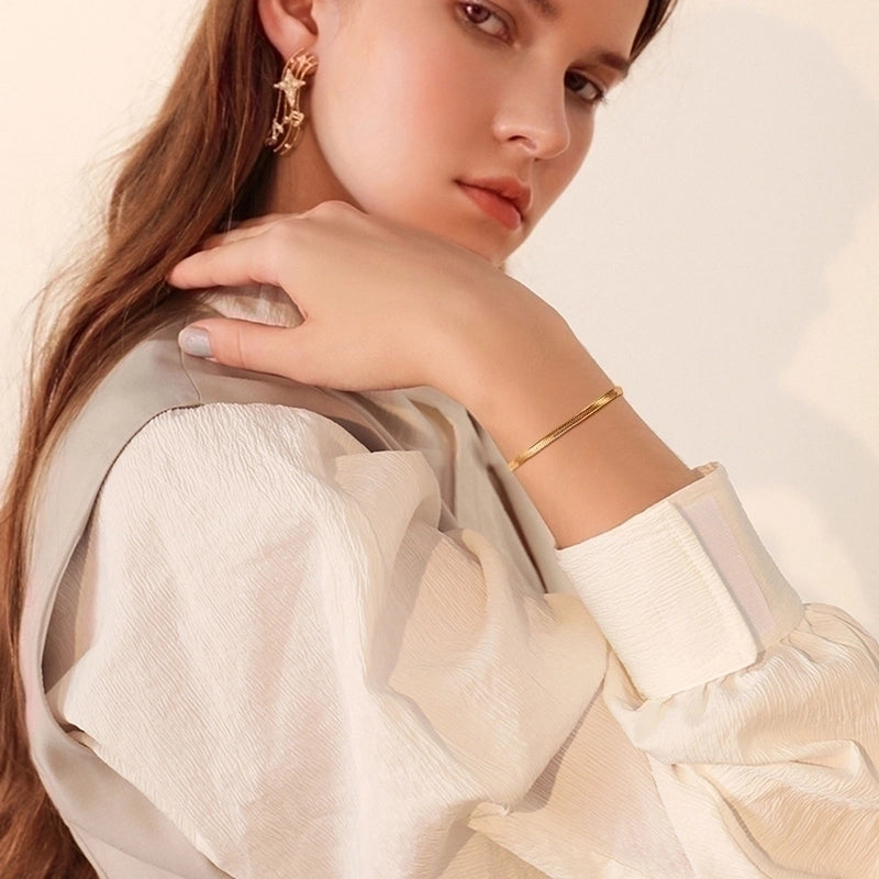 Classic Style Solid Color 304 Stainless Steel 18K Gold Plated Bracelets In Bulk