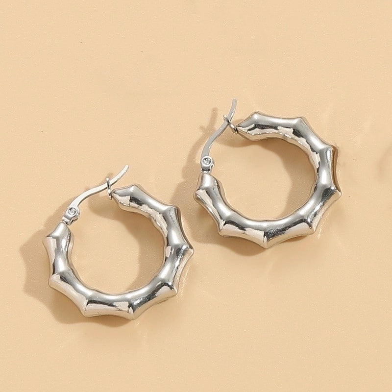 1 Pair Elegant Classic Style Stripe Oval Twist Hollow Out 304 Stainless Steel Earrings