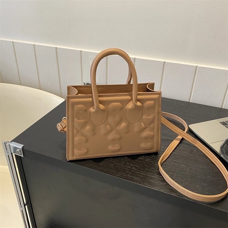 Women's All Seasons Pu Leather Four Leaf Clover Solid Color Elegant Square Zipper Handbag
