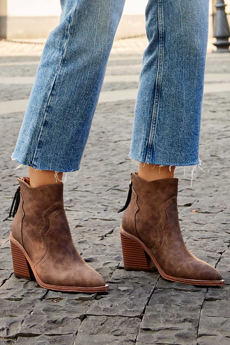 Tassels Zipper Stitching Pointy Toe Chunky Heels Chelsea Boots