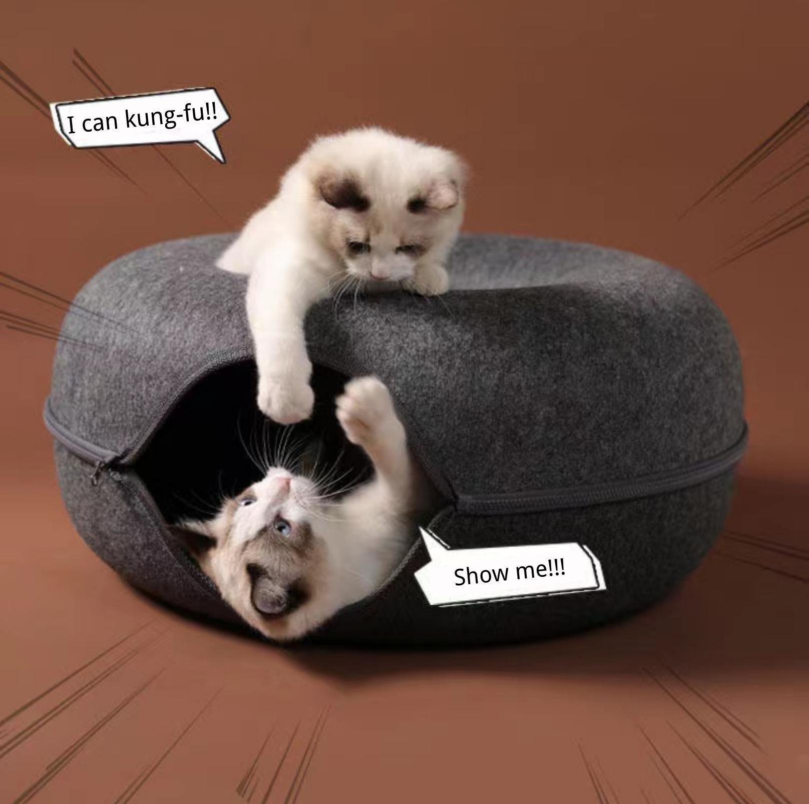 All-Season Donut-Shaped Felt Tunnel Cat Bed