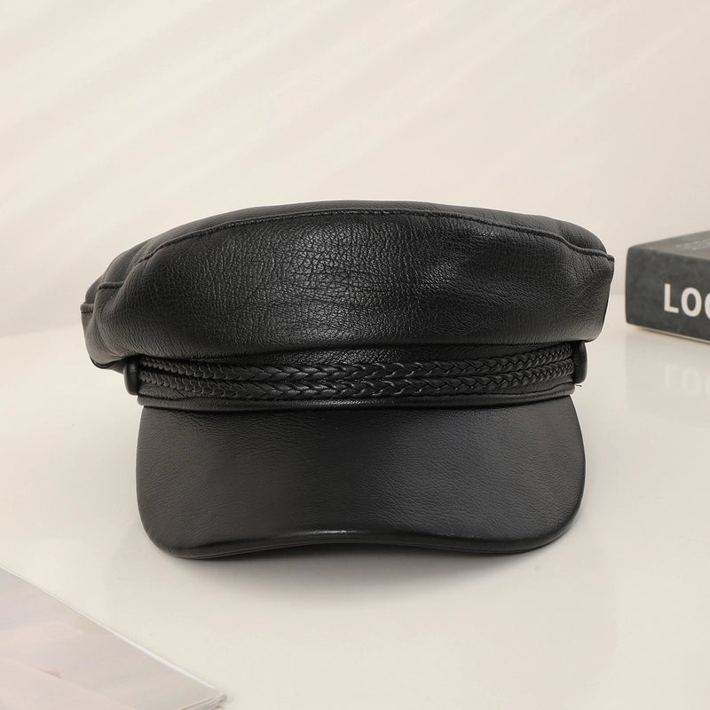 Women's Minimalist Korean Style Solid Color Belt Buckle Curved Eaves Newsboy Cap
