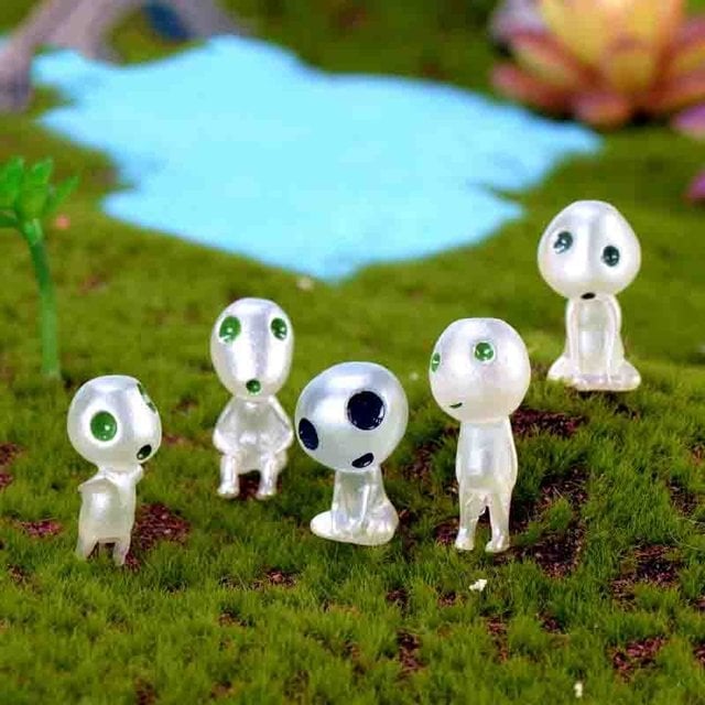 🔥2024 NEW YEAR SALE👻Luminous garden ghost miniature figurines