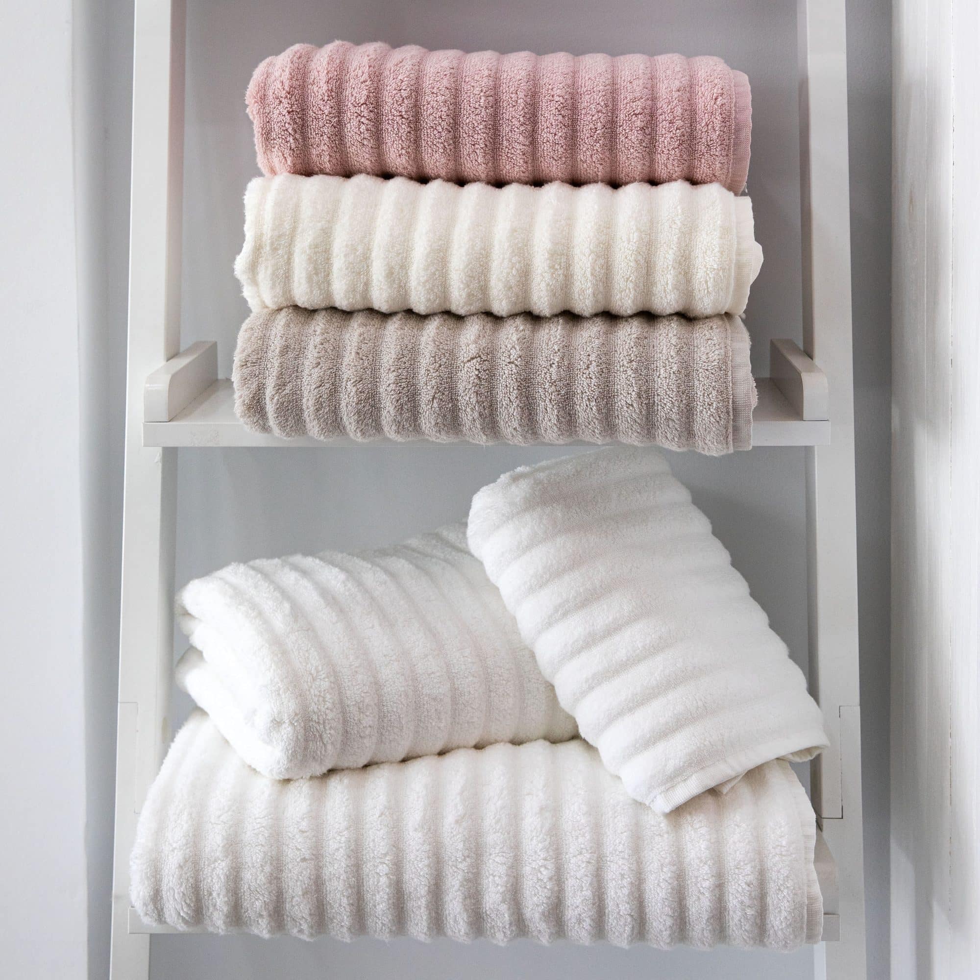 Mont Blanc Zero Twist 100% cotton 550gsm Ribbed Towels