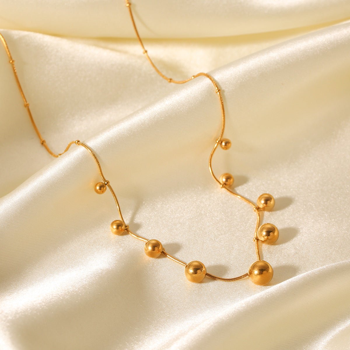 Stainless Steel Clip Bead Snake Bone Chain Tassel Size Gold Ball Pendant Necklace Female Titanium Steel Clavicle Chain Necklace