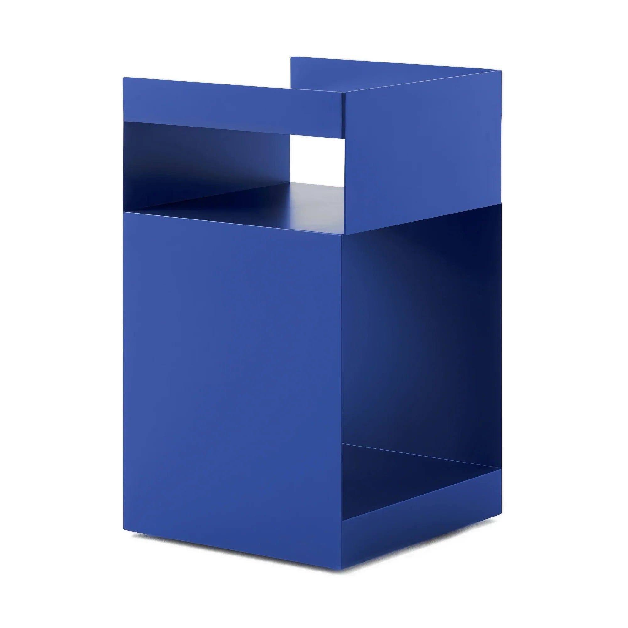 &Tradition Rotate SC73 Side Table. cobalt blue