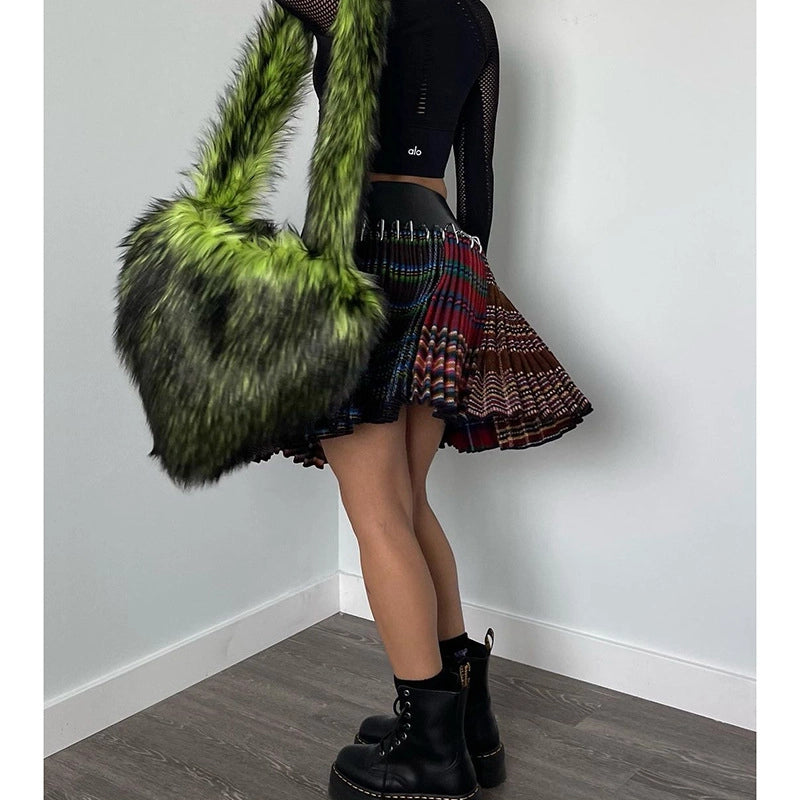 Women's Mini Plush Color Block Heart Shape Streetwear Heart-shaped Magnetic Buckle Shoulder Bag