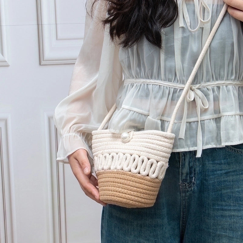 Women's Medium Straw Color Block Classic Style Shell String Straw Bag