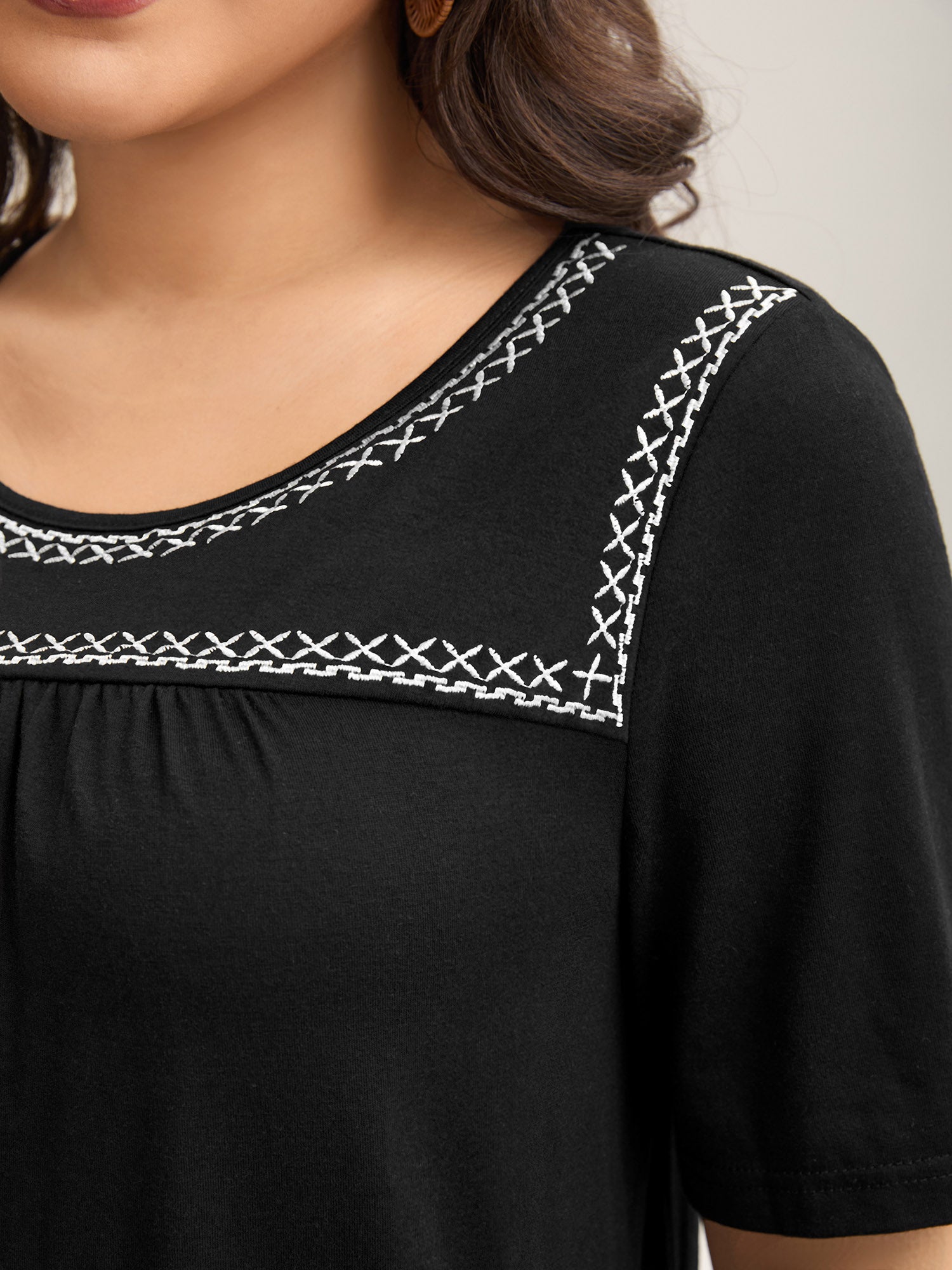 Crisscross Embroidery Straight-Fit T-Shirt