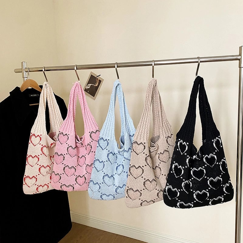 Women's Polyester Heart Shape Streetwear Square Open Shoulder Bag