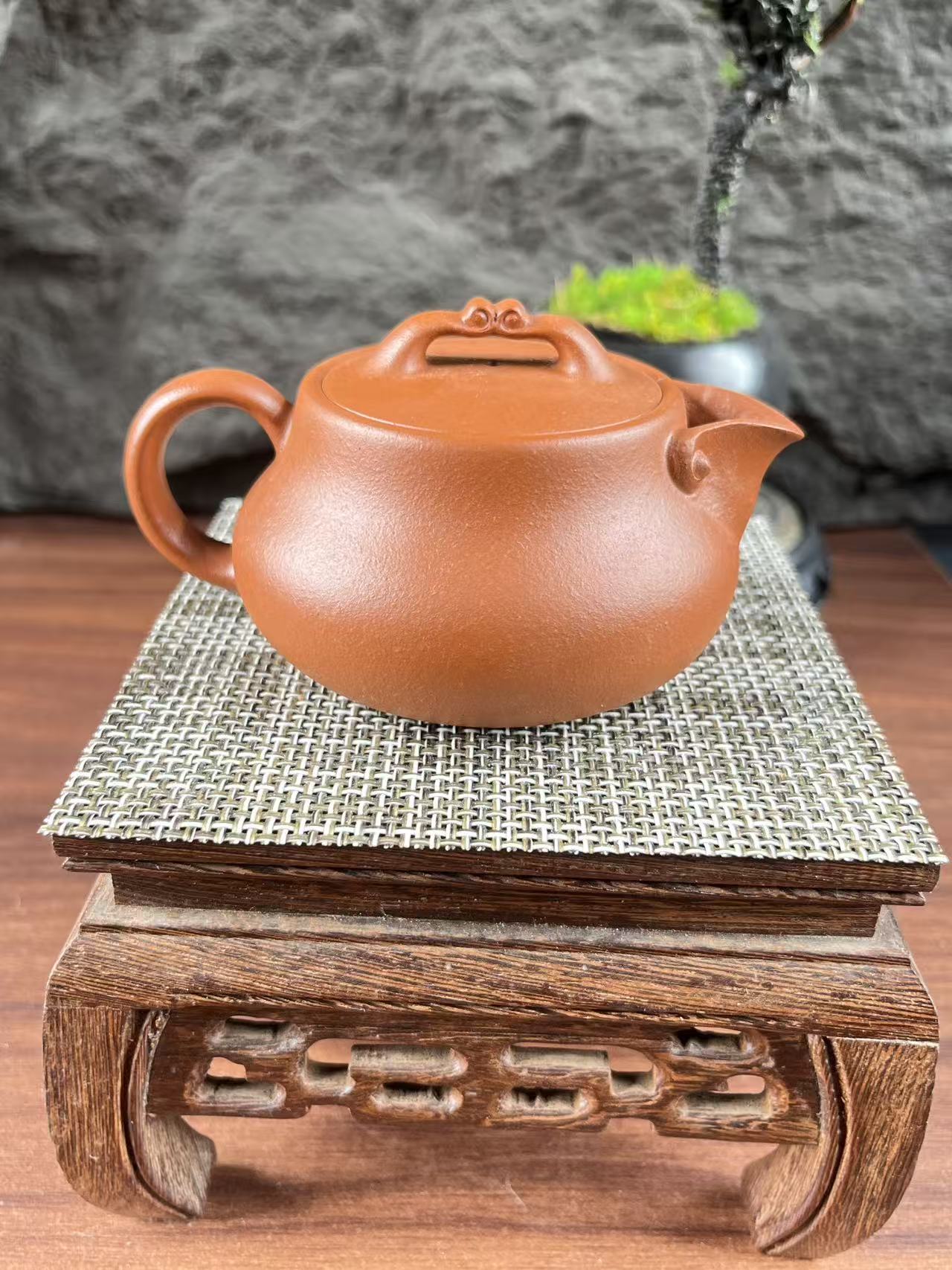 Yixing purple clay teapot from China
