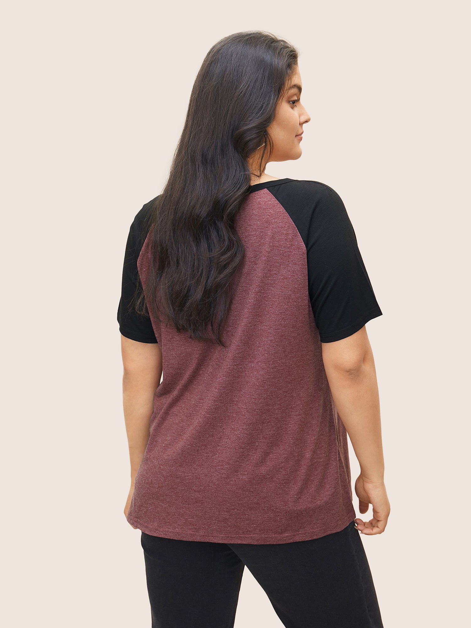 Colorblock Contrast Notched Raglan Sleeve T-shirt