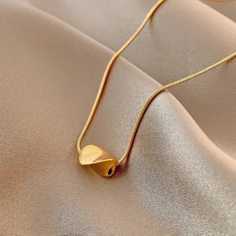 Elegant Minimalist Geometric Titanium Steel Plating Inlay Artificial Pearls Shell Zircon Necklace