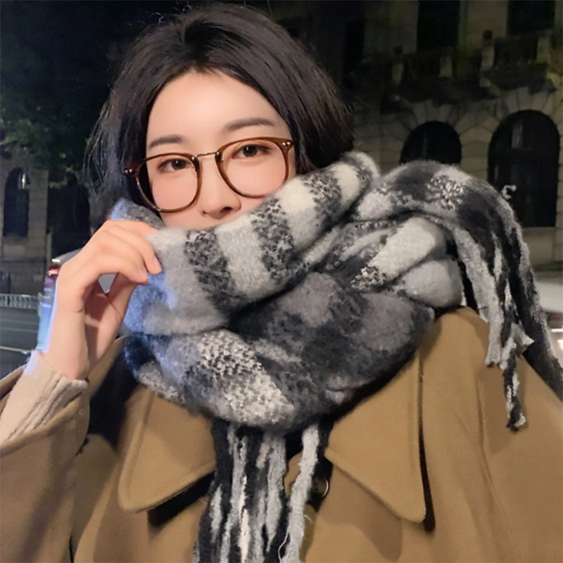 Women's Minimalist Classic Style Color Block Imitation Cashmere Woven Scarf