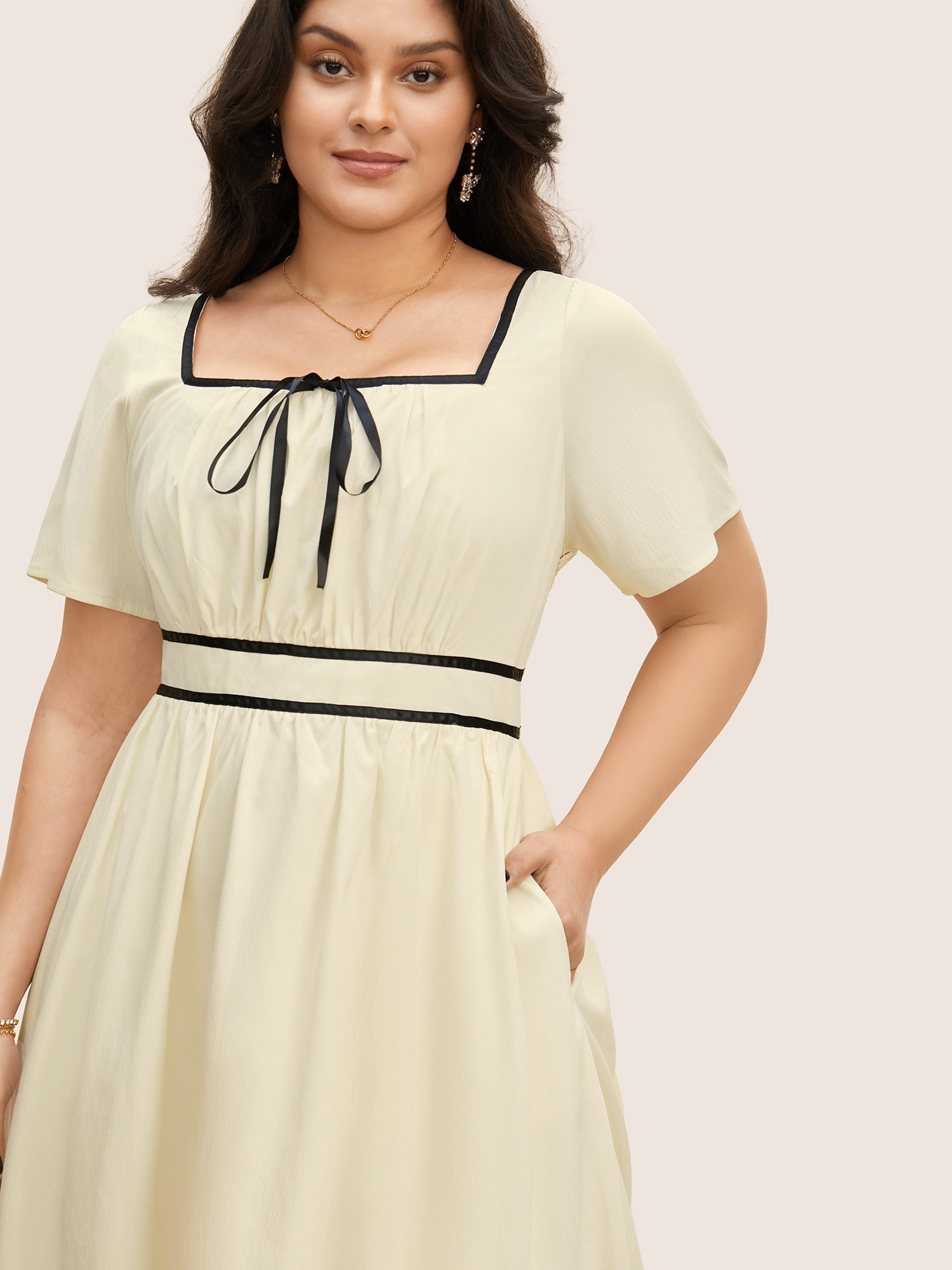 Contrast Trim Tie Knot Elastic Waist Dress