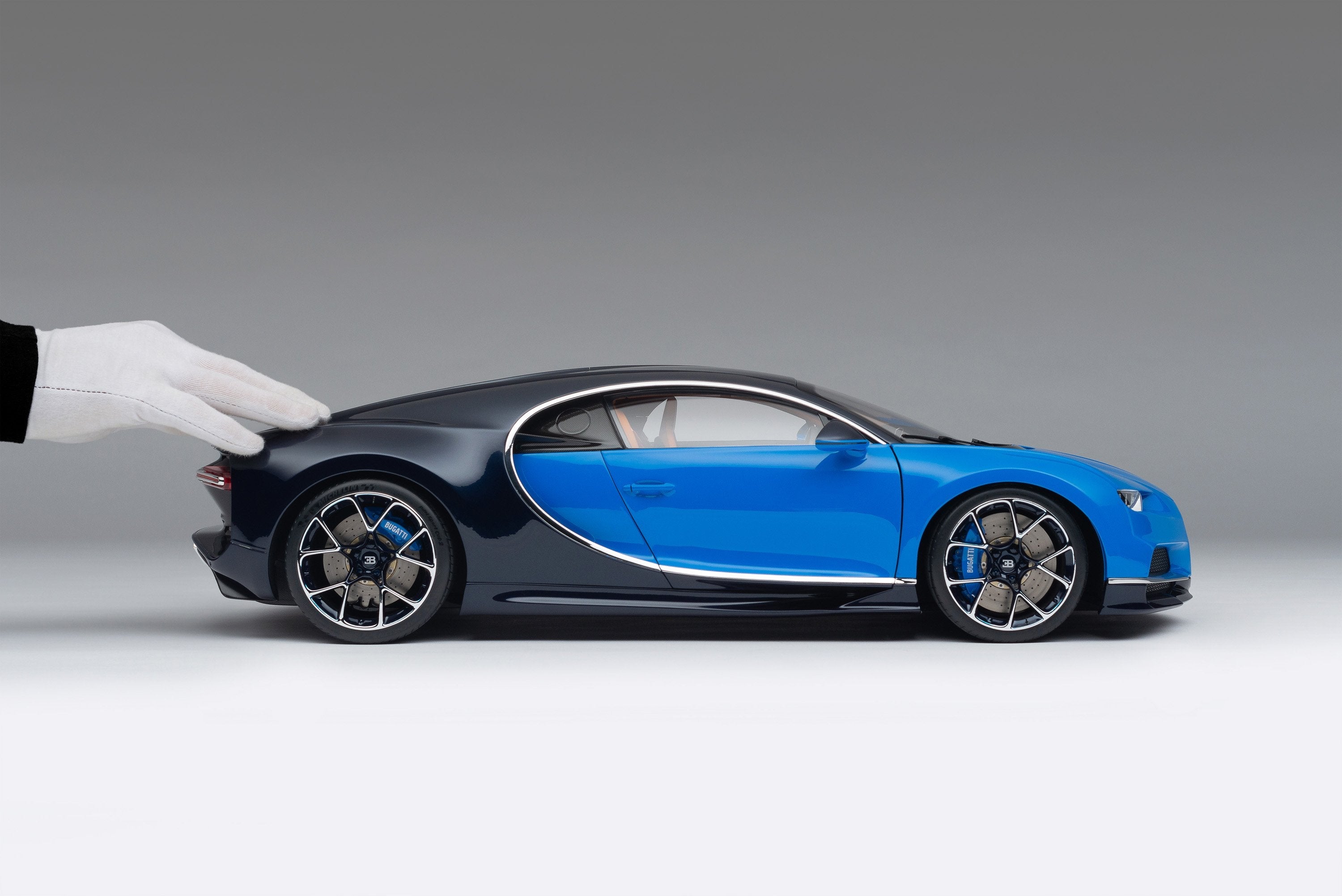 Bugatti Chiron (2016)