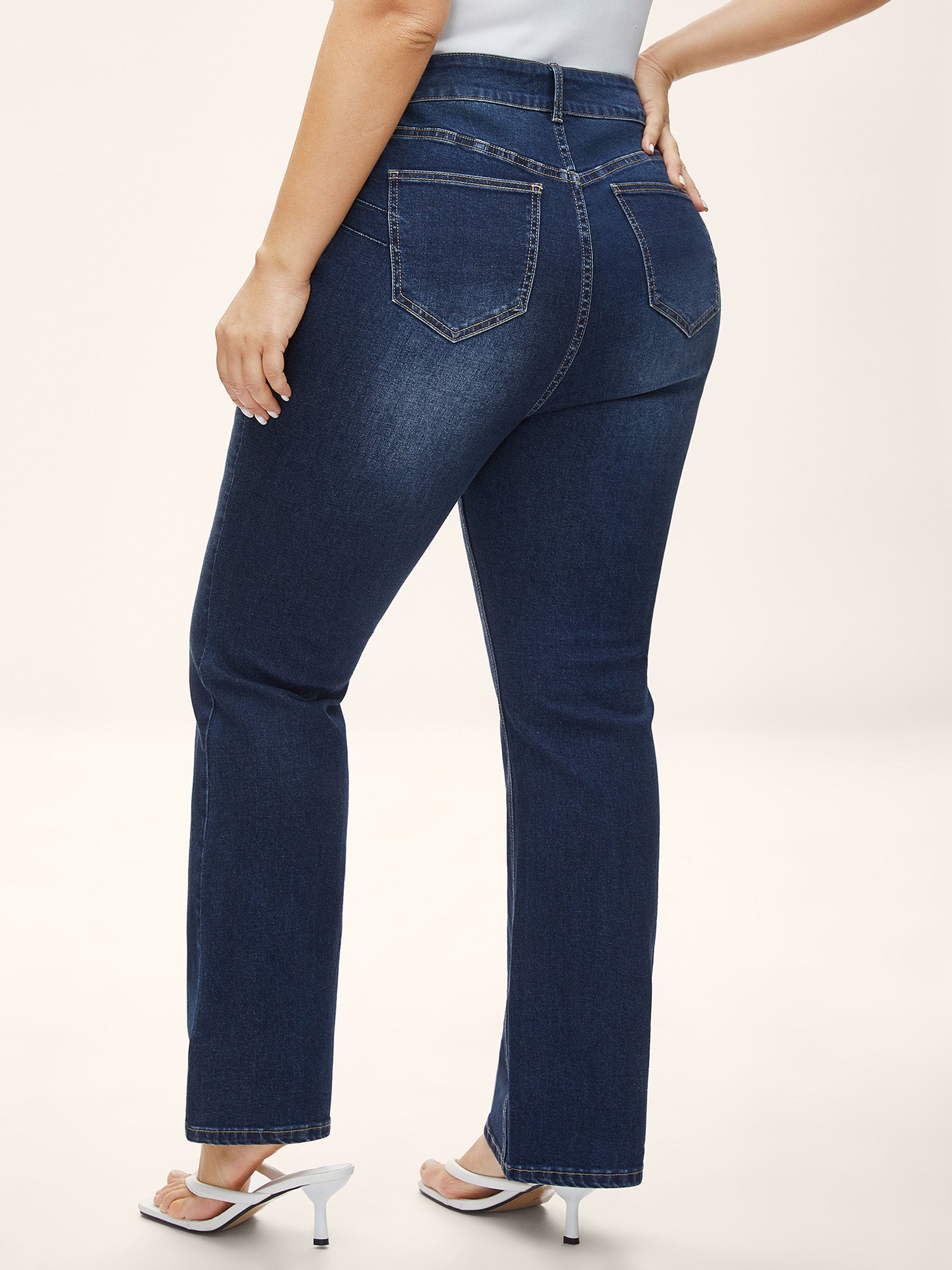 Booty-Lifting Bootcut No-Gap Waist Jeans