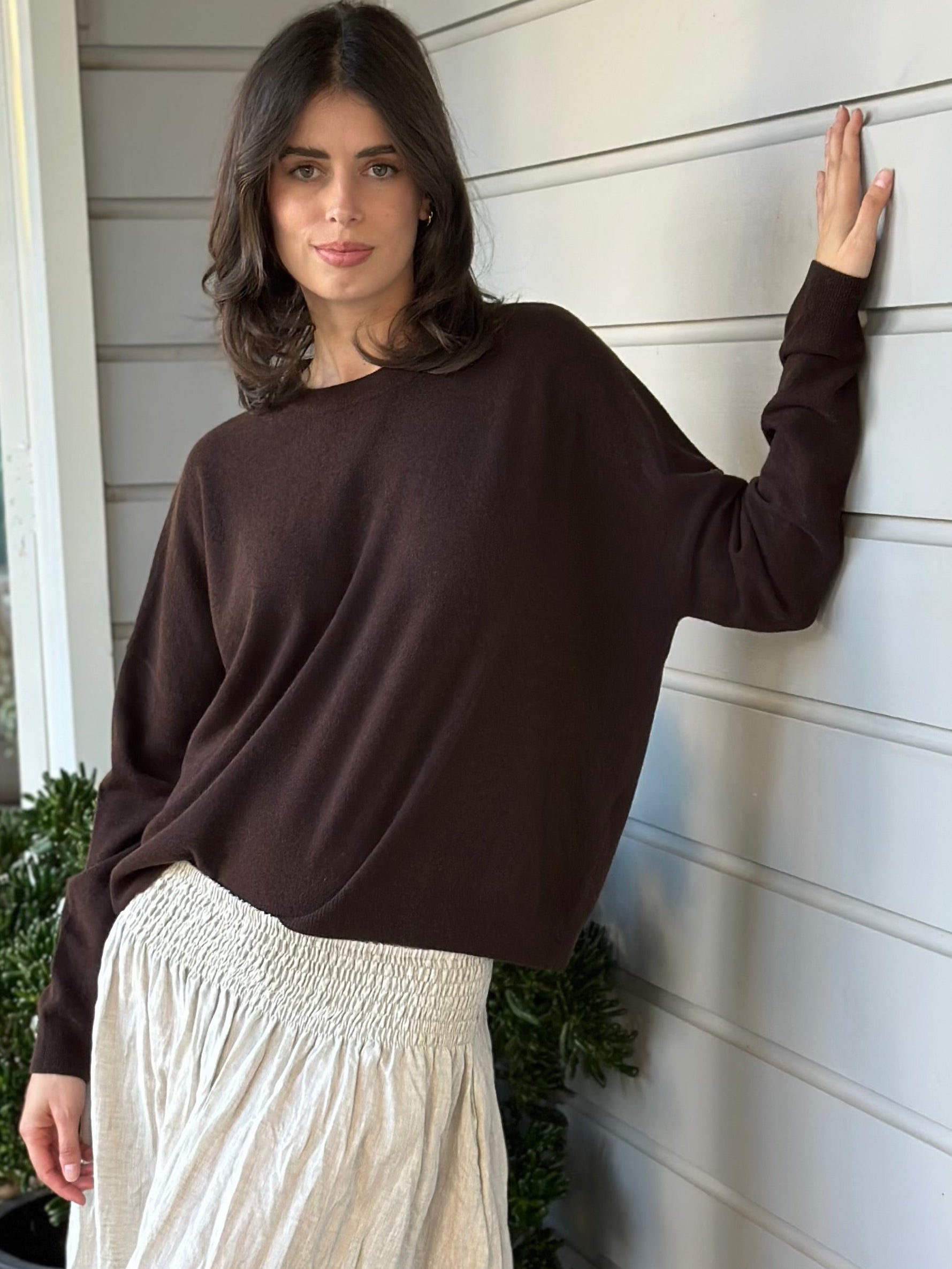 cassie crew neck knit  -chocolate cashmere
