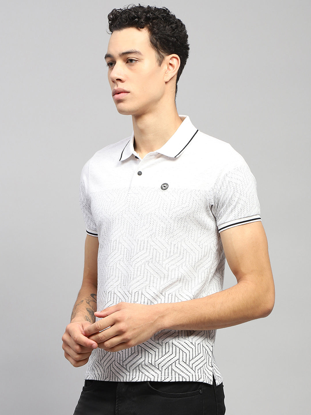 Men White Printed Collar Half Sleeve T-Shirt