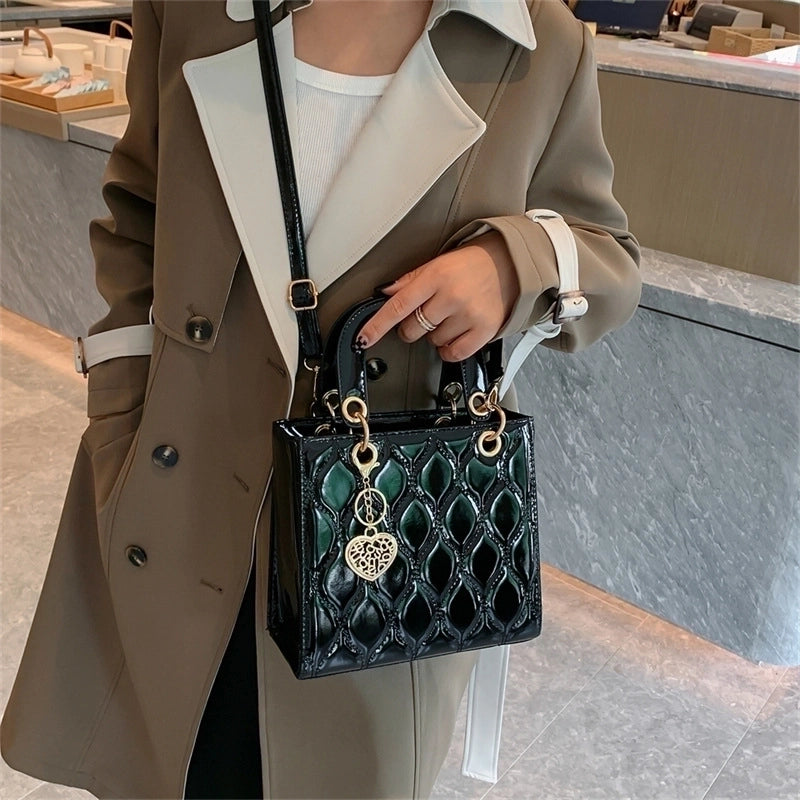 Women's Medium Pu Leather Lingge Fashion Square Zipper Crossbody Bag