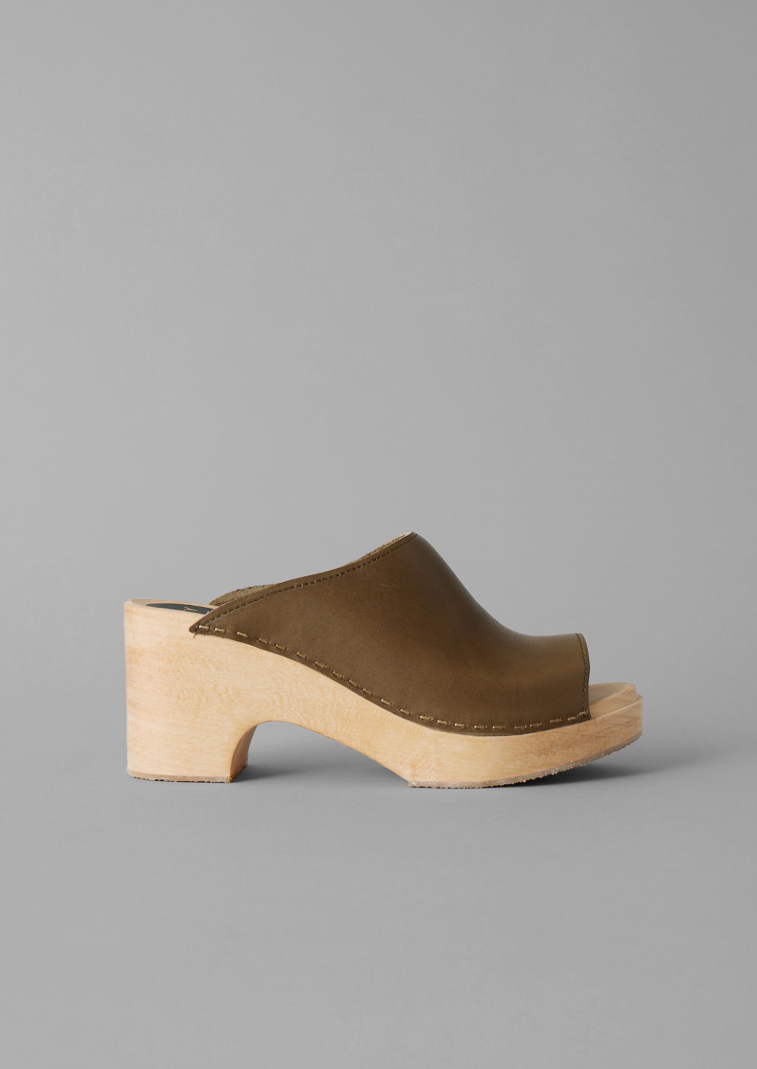 Kit and Clogs Studio Leather Open Toe Clogs | Tundra
