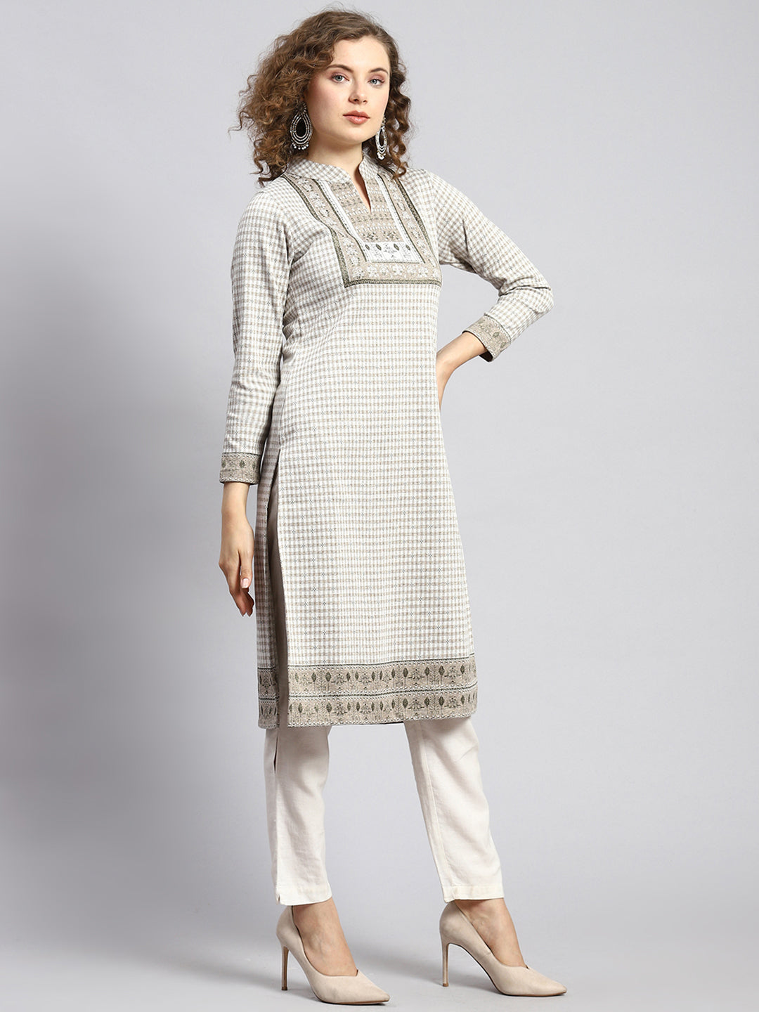 Women Off White Self Kurti