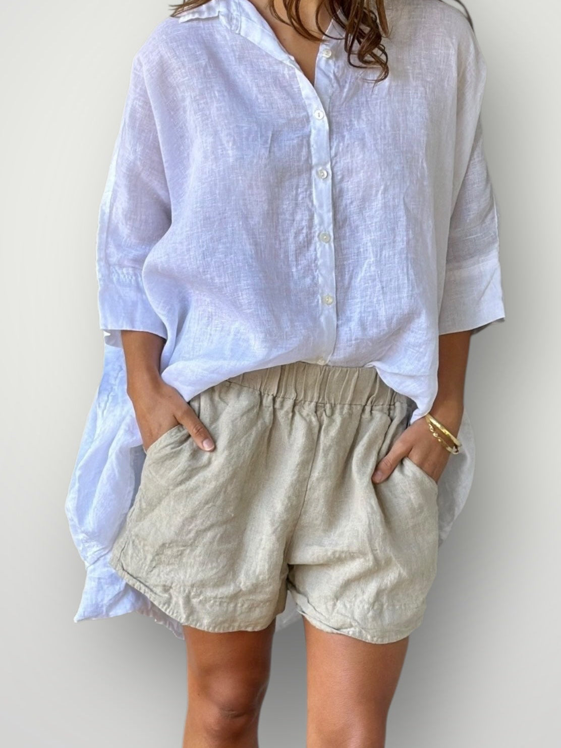abbey short - natural linen