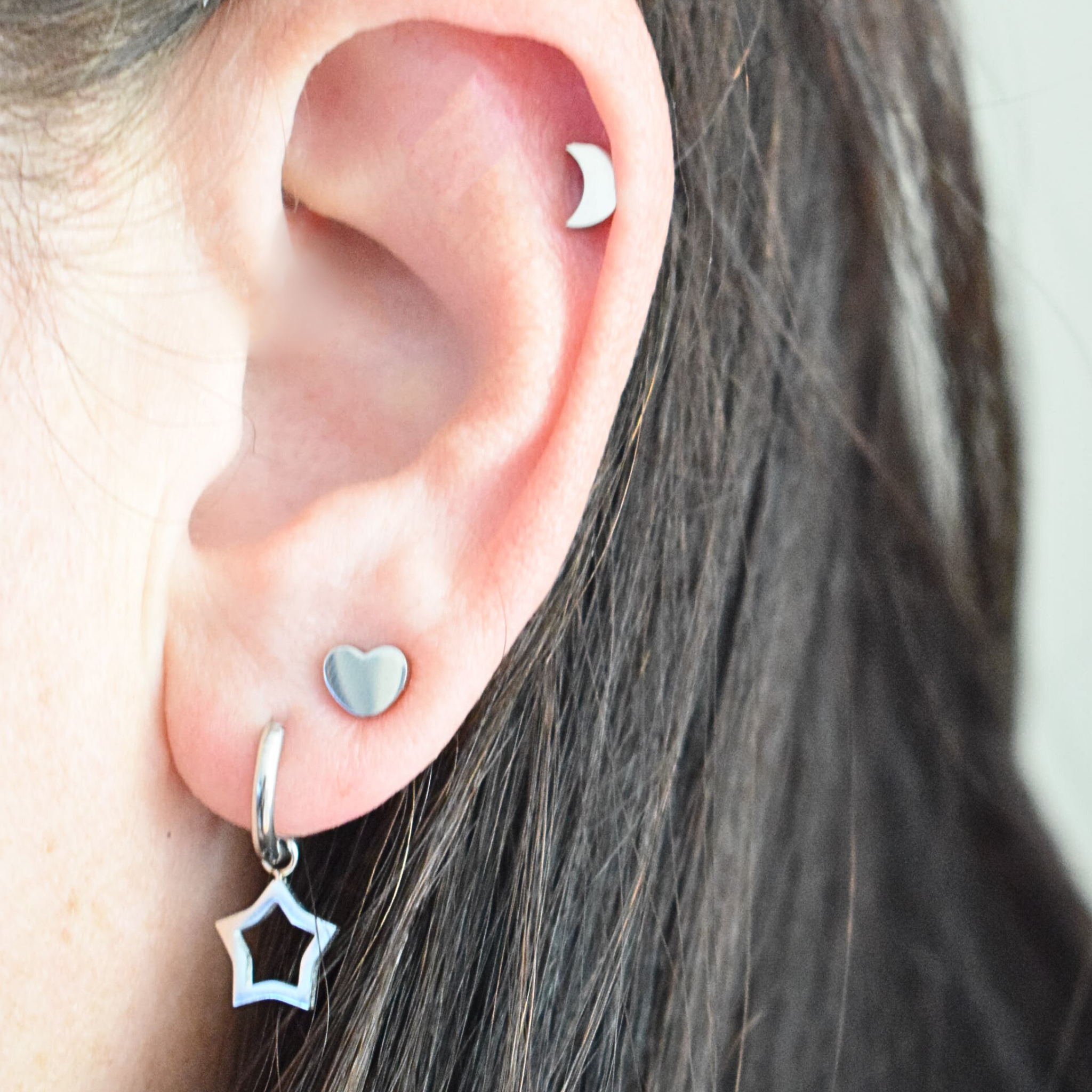 Baby moon studs - Gold